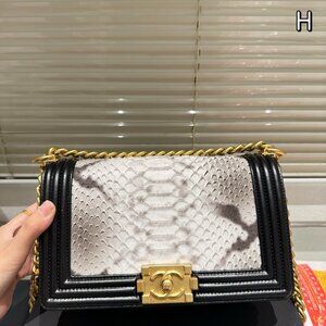 Chanel Handbags, Shoulder Bags